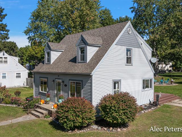 House for sale in Grand Ledge, Eaton County