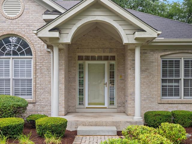 House for sale in Mchenry, Illinois