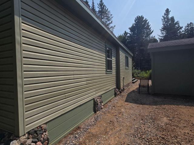House for sale in Armstrong Creek, Wisconsin