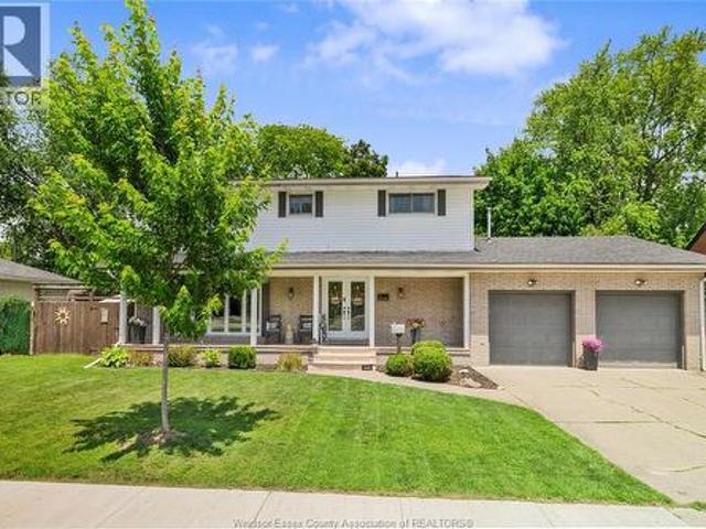 House for sale in Ontario