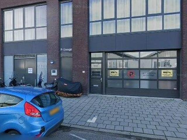 Bedrijfspand te huur in Binckhorst, Laak