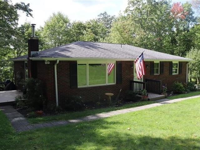House for sale in Ligonier, Pennsylvania