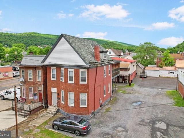 House for sale in Downtown, Cumberland