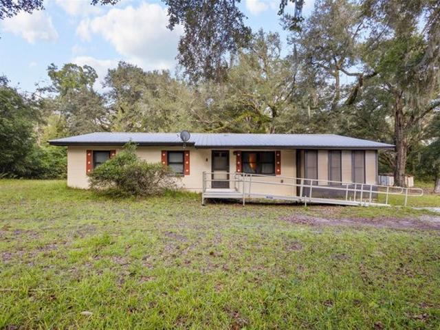 House for sale in Dixie, Florida