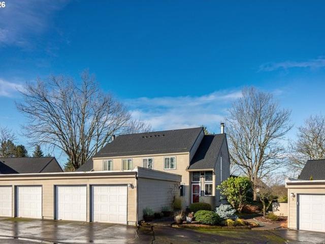 Townhouse for sale in Oregonia
