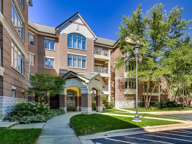 Condo for sale in Lincolnshire, Illinois