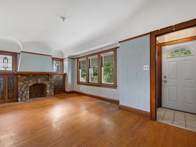 House for sale in Garden Homes, Milwaukee