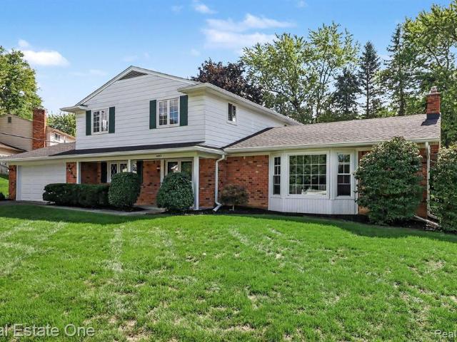 House for sale in Pine Lake Estates, West Bloomfield Township