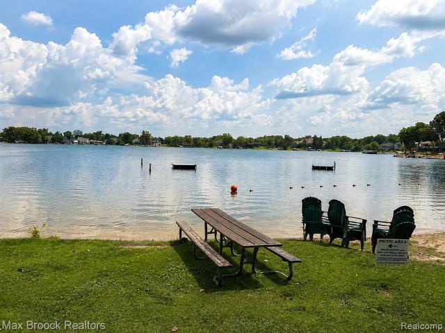 House for sale in West Bloomfield, Michigan