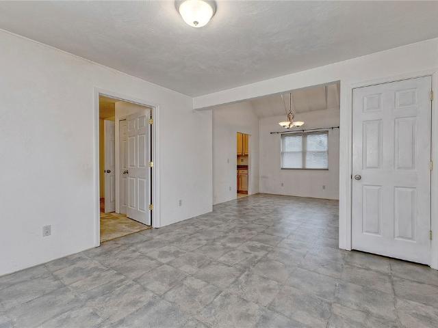 House for sale in Edgewood, Center Township