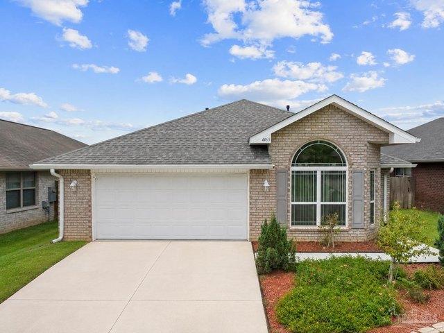 House for sale in Pace, Florida