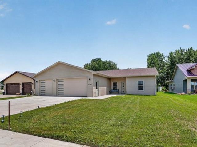 House for sale in Waterloo, Iowa