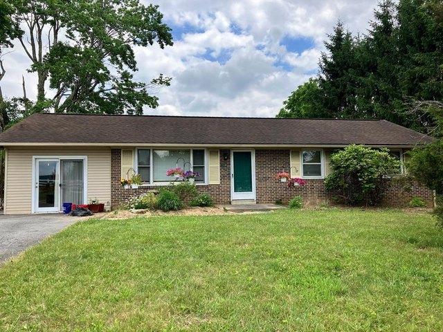 House for sale in Daniels, West Virginia