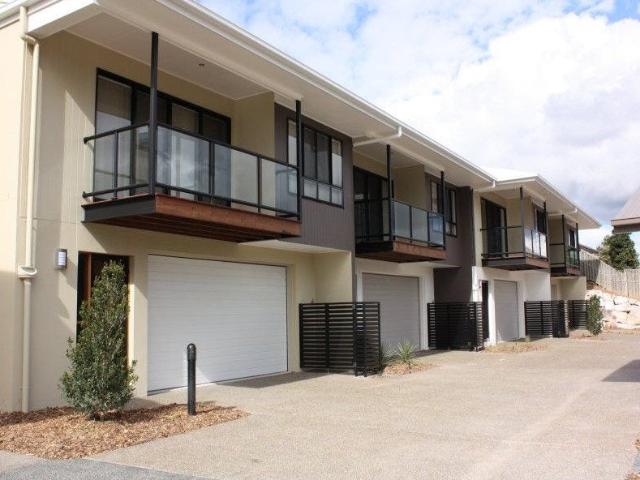 House for rent in Oxenford, Gold Coast City