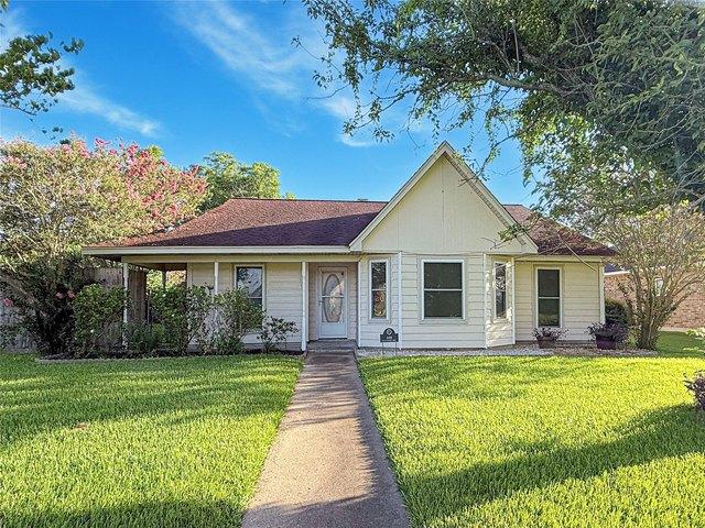 House for sale in West Columbia, Texas