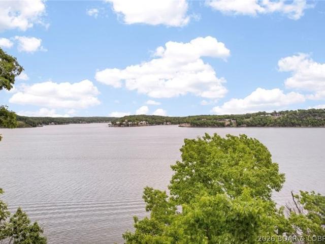 House for sale in Lake Ozark, Camden County