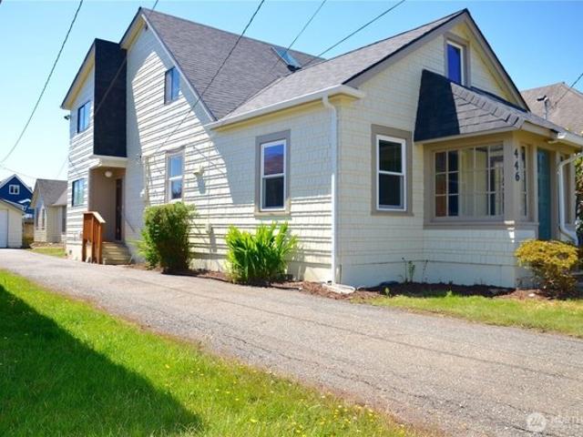 House for sale in Hoquiam, Washington