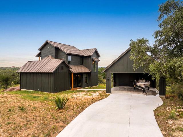 House for sale in Buchanan Dam