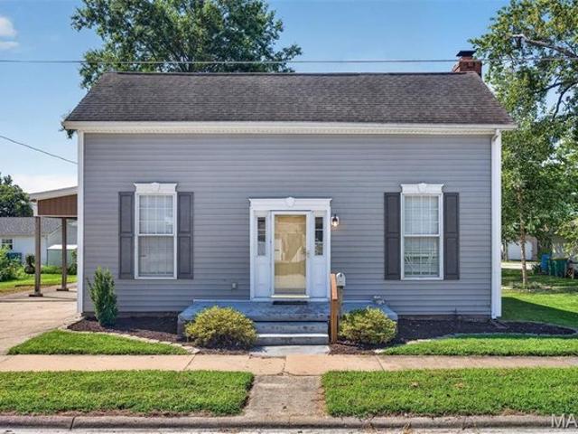 House for sale in Clinton, Illinois