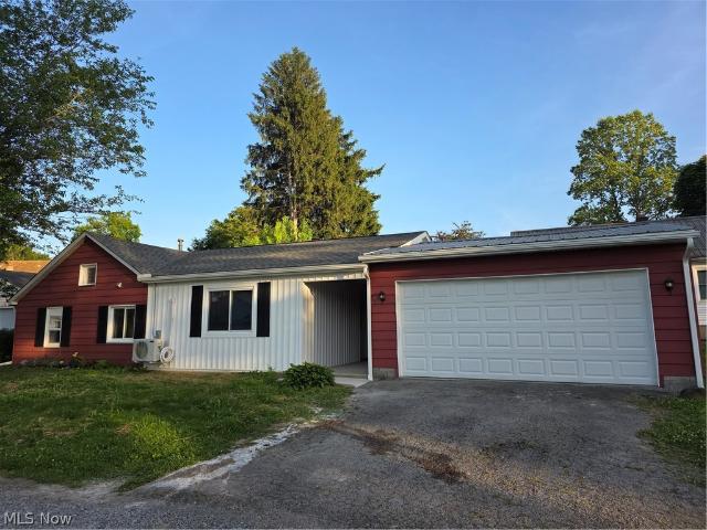 House for sale in Columbiana, Ohio