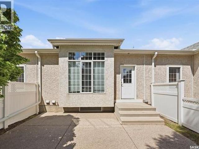 Townhouse for sale in Saskatoon, Saskatchewan