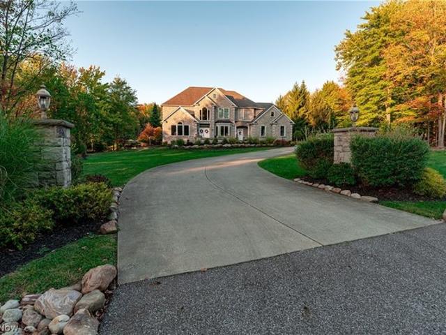 House for sale in Summit, Ohio