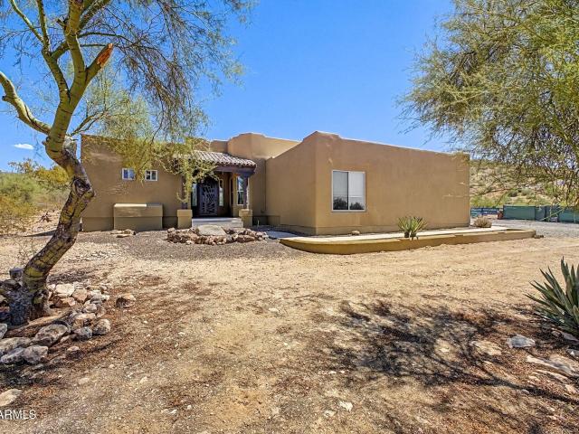 House for sale in New River, Arizona