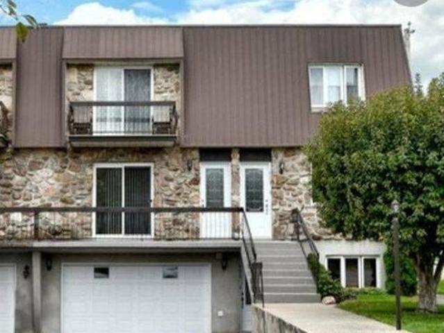 House for rent in Les Moulins, Quebec