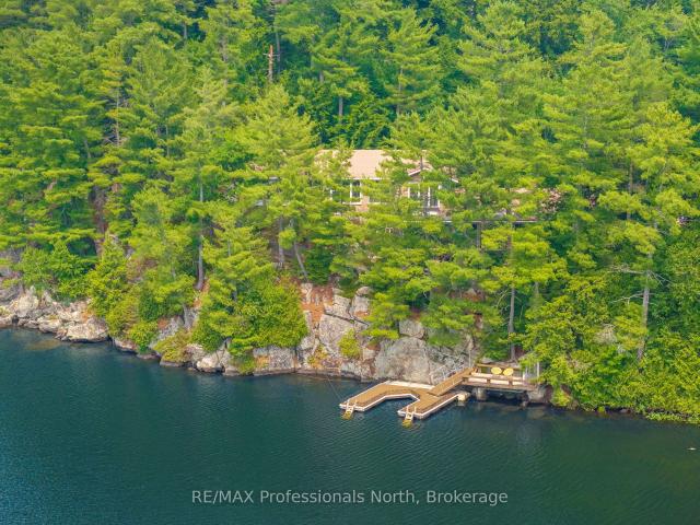 House for sale in Algonquin Highlands, Ontario