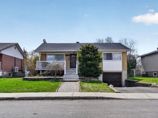 House for sale in Chomedey, Quebec
