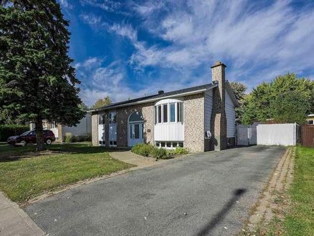 House for sale in Sainte-dorothee, Quebec