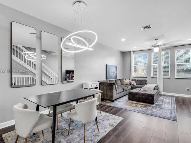 Townhouse for sale in West Palm Beach, Florida