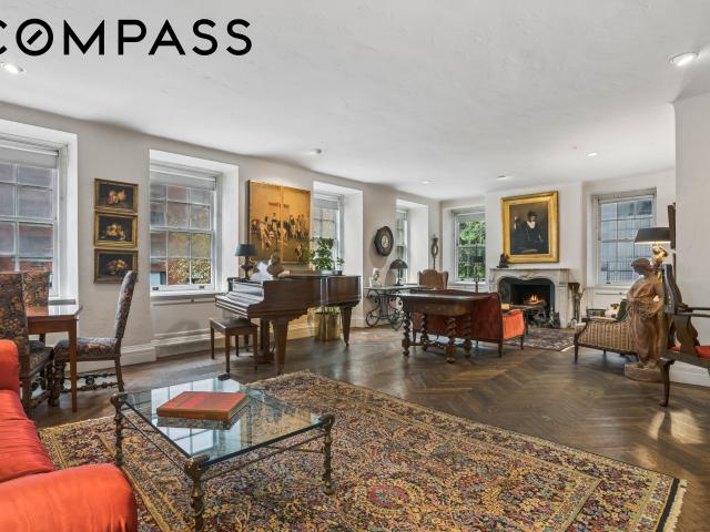 Property for sale in Manhattan Community Board 6, New York