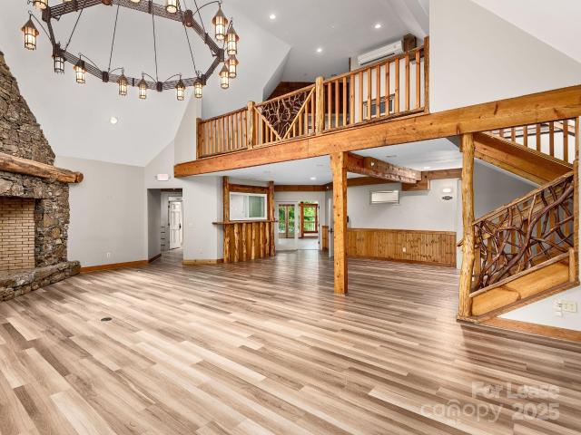Commercial for rent in East Flat Rock, North Carolina