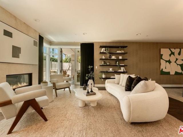 Condo for sale in Beverly Hills, California