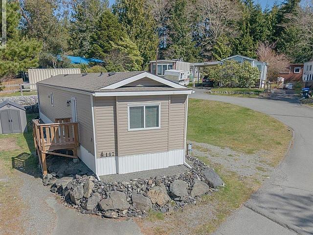 House for sale in Clayoquot, British Columbia