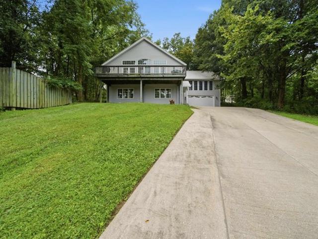House for sale in Dahinda, Illinois