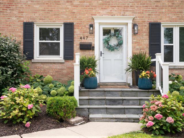 House for sale in Clarendon Hills, Illinois