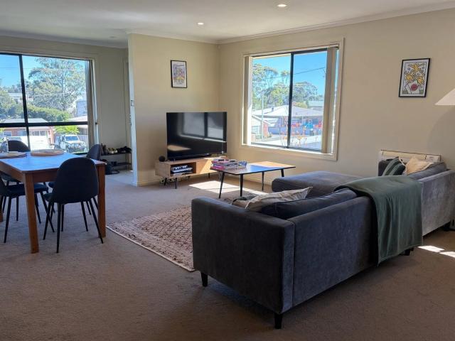 Apartment for rent in Ambleside, Devonport