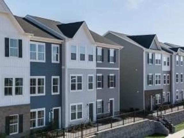 Townhouse for sale in Kearneysville, West Virginia