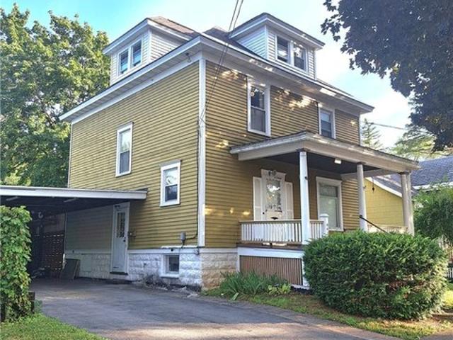 House for sale in Oneida, New York
