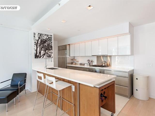Condo for sale in Arverne, New York