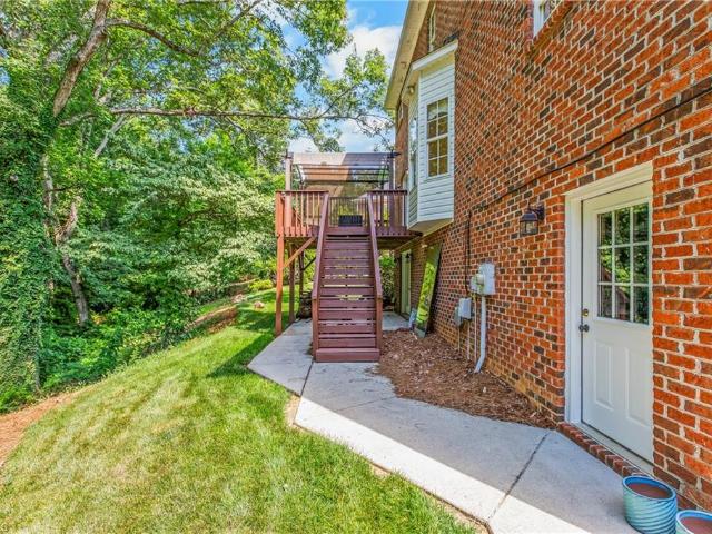 House for sale in Pfafftown, North Carolina