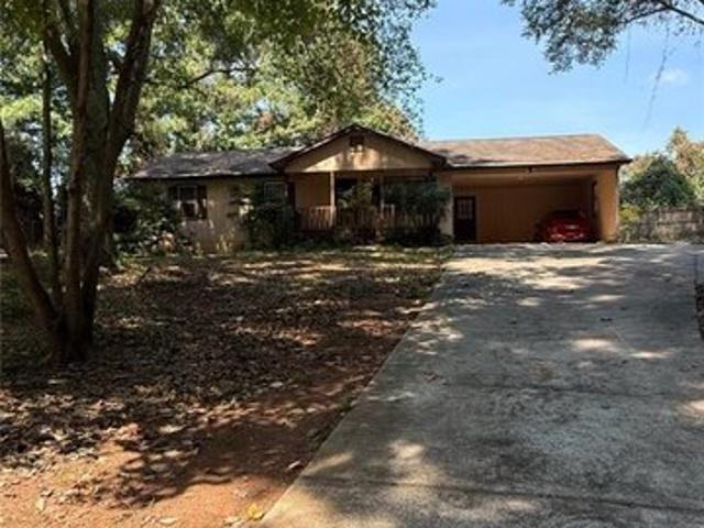 House for sale in Acworth, Cobb County