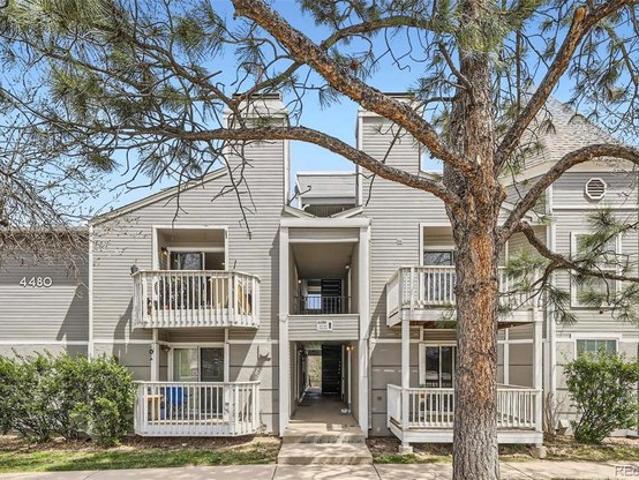 Condo for sale in Aurora, Colorado