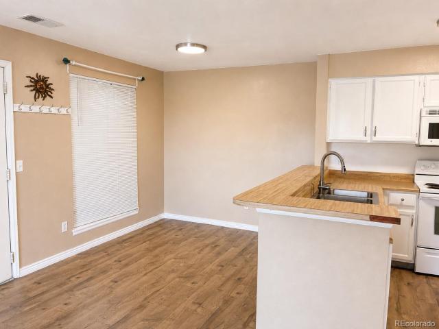 Condo for sale in Arapahoe, Colorado