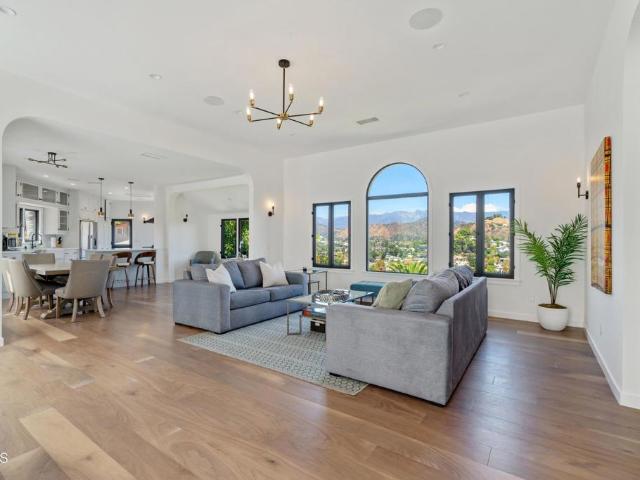 Property for rent in Canoga Park, California