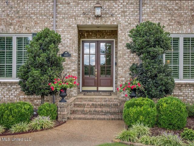 House for sale in Nesbit, Mississippi