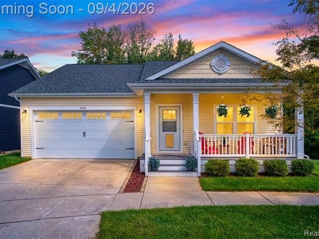 House for sale in Hamburg, Michigan