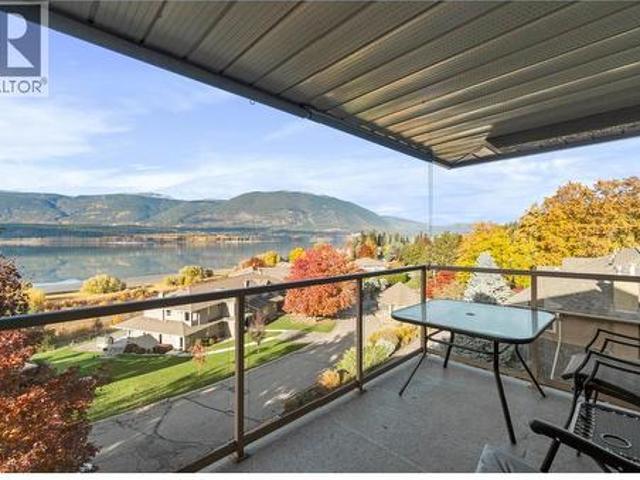 House for sale in Salmon Arm, British Columbia
